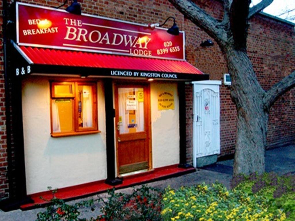 Broadway Lodge Bed And Breakfast Surbiton Exterior foto